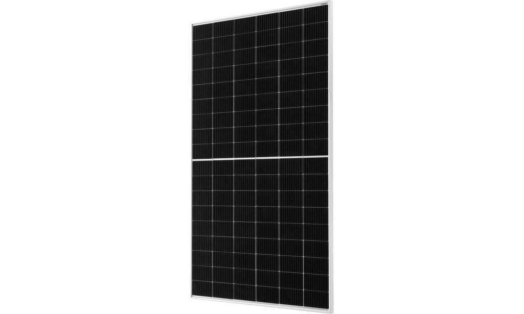 JA Solar Modul 450 Wp, perspektivisch