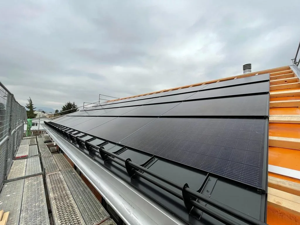 Aufdach-Anlage Langenthal, 11.0 kWp